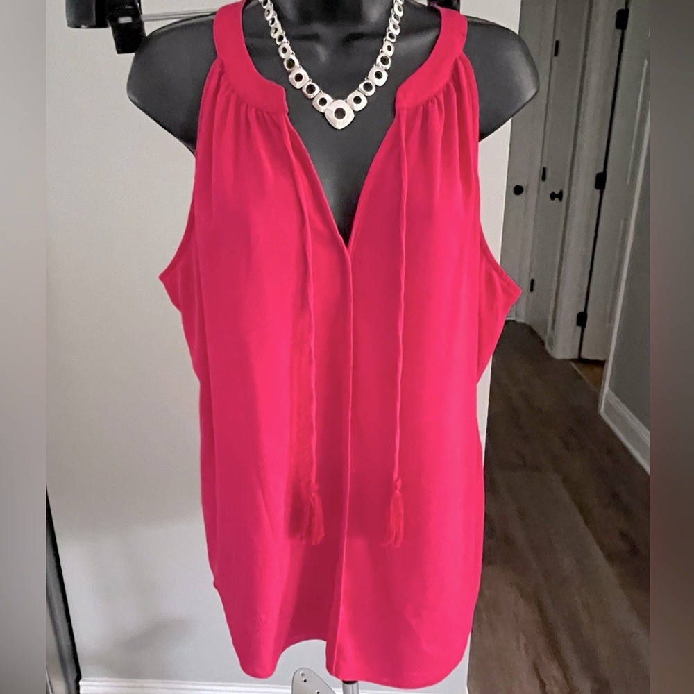 Beautiful C & E hot pink tank top style size XL